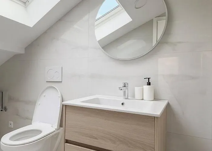 דירה Deluxe Lumineux, Renove, Parking Gratuit, Centre